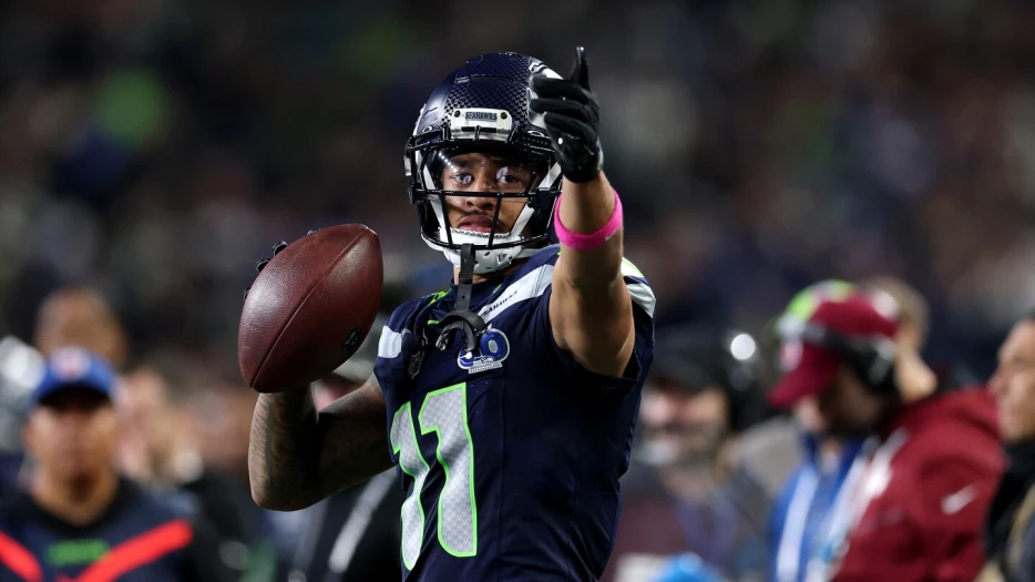 Monday Night Football: Seahawks lead Texans 14-6 at halftime