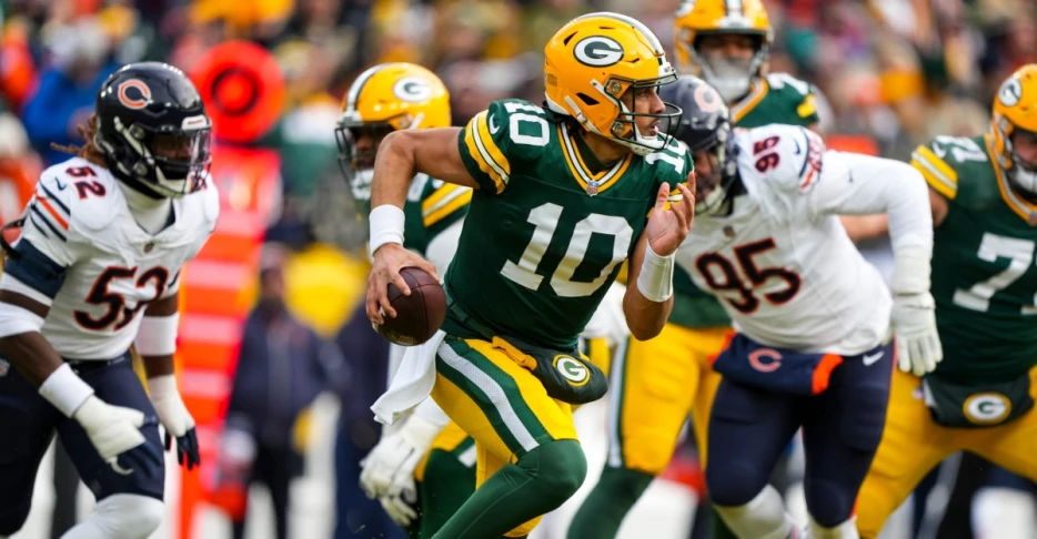Packers vs. Bears Week 14 game flexed, new kickoff time is 3:25 PM