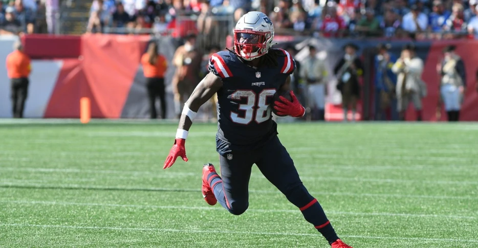 Patriots vs. Bengals Thursday injury report: Rhamondre Stevenson the lone limited participant