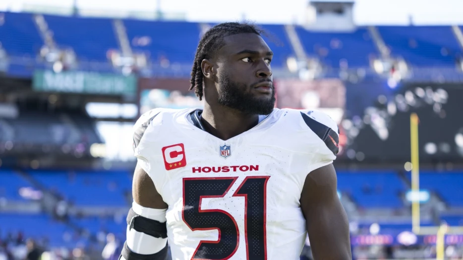 Will Anderson strip-sacks Sam Darnold, recovers fumble for touchdown