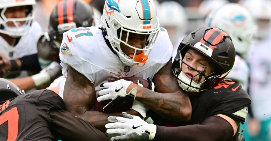 Browns Carson Schwesinger has award lined up despite team’s struggles