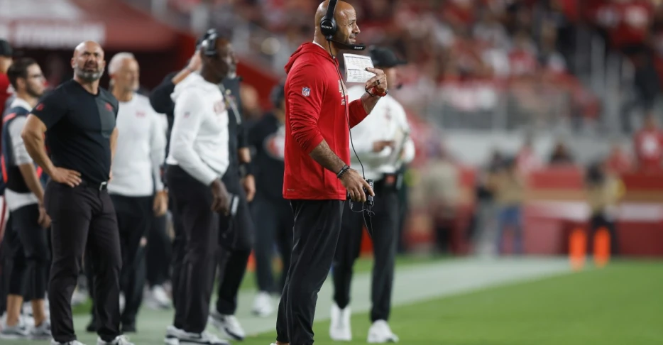 Could Robert Saleh leave for a head coaching job this offseason?