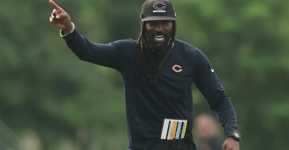 Daily Slop: 21 Nov 25 – Replacing Joe Whitt in Washington no longer seems to be a question; the question is who gets the job?