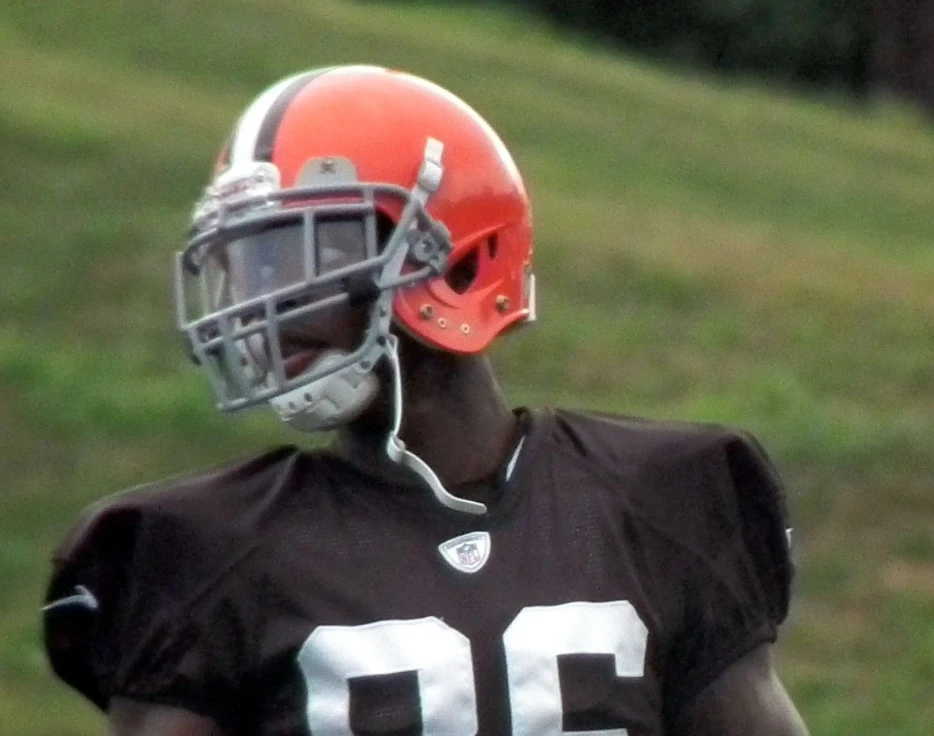 Former All-Pro WR Reveals Russell Wilson Tried Recruiting Him to Steelers