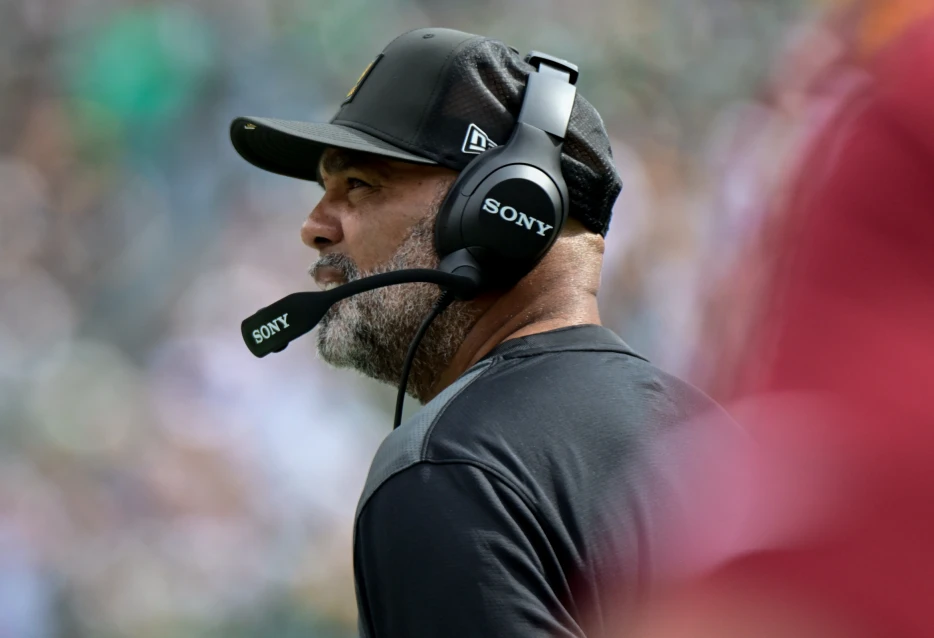 Steelers DC Teryl Austin Explains Biggest Key to Shutting Down Caleb Williams