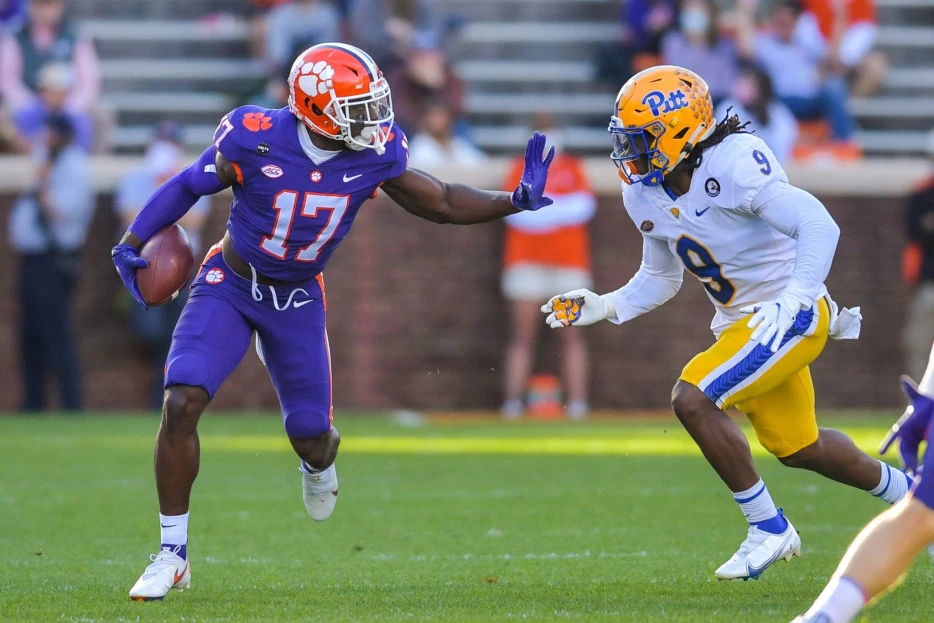 Steelers Host Three Wide Receivers for Tryouts