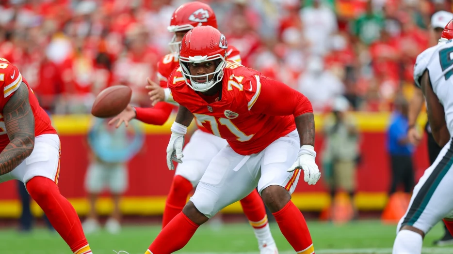 Andy Reid: Josh Simmons is taking care of family, it's not a negative situation