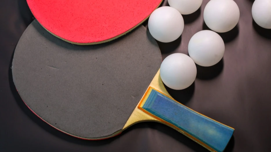 Bears troll Ravens, post video of players playing ping pong in locker room