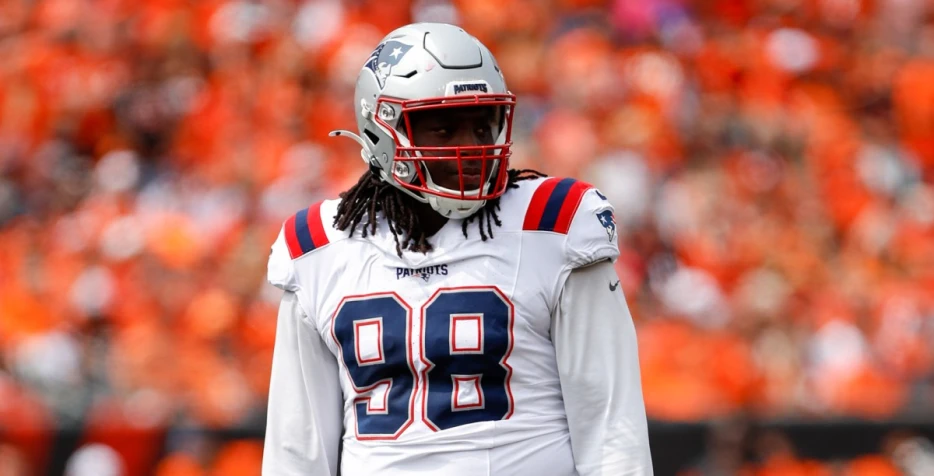 Patriots elevate defensive tackle Jeremiah Pharms Jr. from practice squad for Week 12