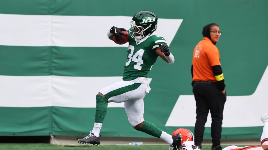 Kickoff return touchdown earns Kene Nwangwu AFC Special Teams Player of the Week