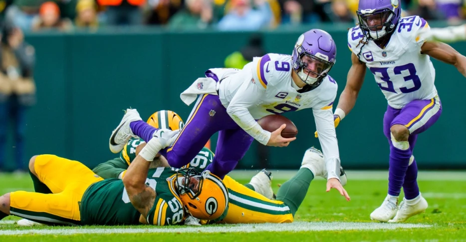 Minnesota Vikings at Green Bay Packers: Inactive Lists for Both Teams