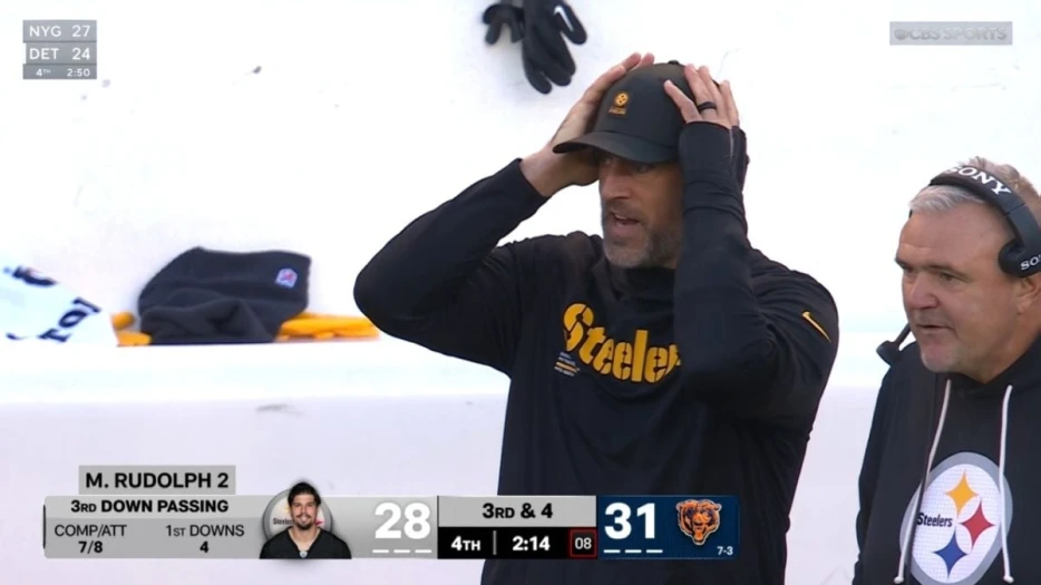 Aaron Rodgers Spotted Pittsburgh’s Biggest Unforced Error Of The Game