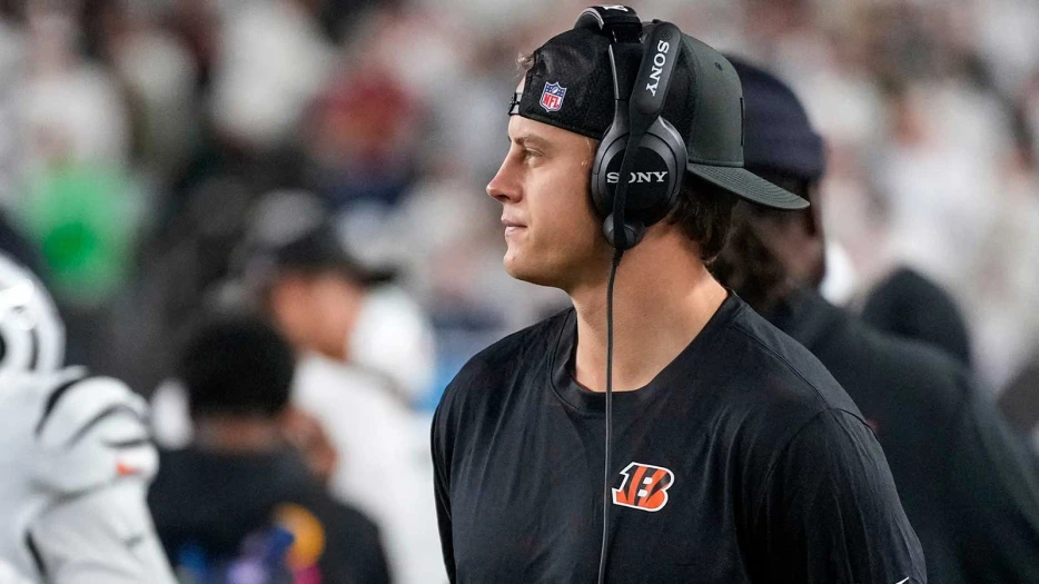 Bengals rumors: Should Joe Burrow play vs. Ravens on Thanksgiving? Albert Breer debates with himself