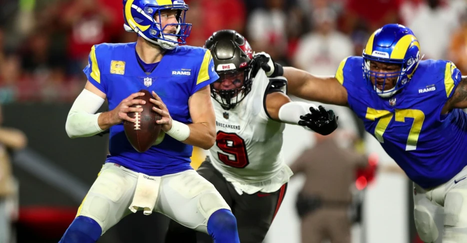 Buccaneers vs. Rams ‘Sunday Night Football’ live discussion: Let’s go, Bucs!