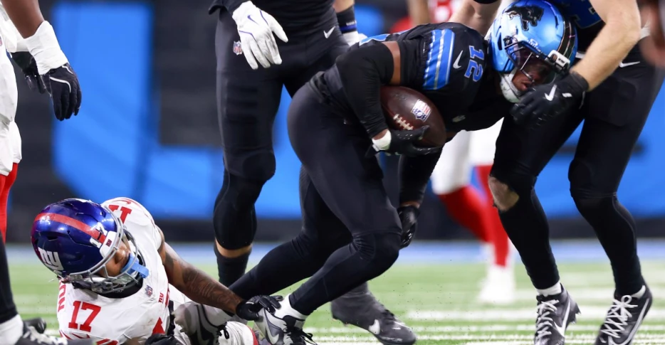 Thomas Harper adds to long list of Raiders’ bad roster decisions