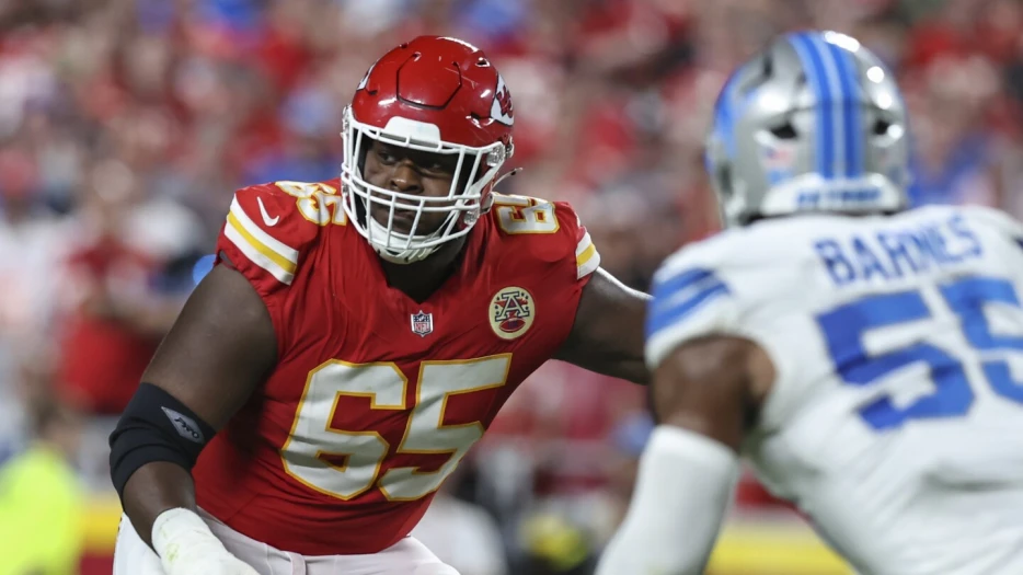 Trey Smith doubtful for the Chiefs, Kareem Hunt is set to play