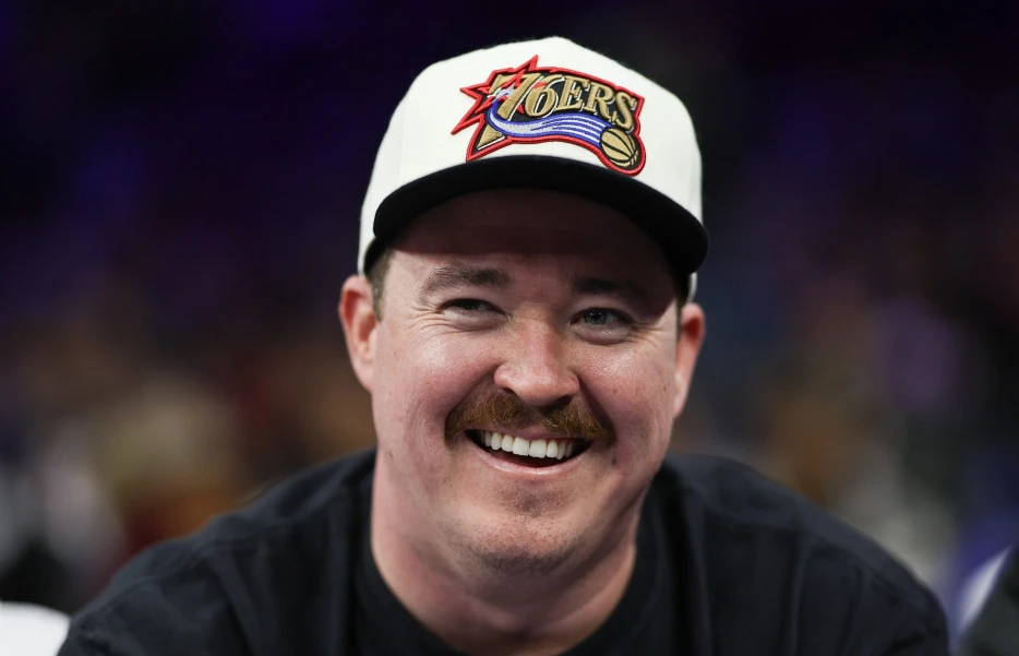 Eagles Fan Shane Gillis is One of the World’s Biggest Comedians and Now Performing at Lincoln Financial Field