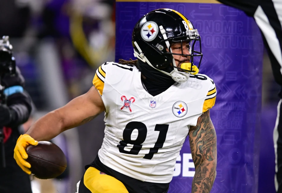 Giants Take Close Look at Former Steelers Tight End