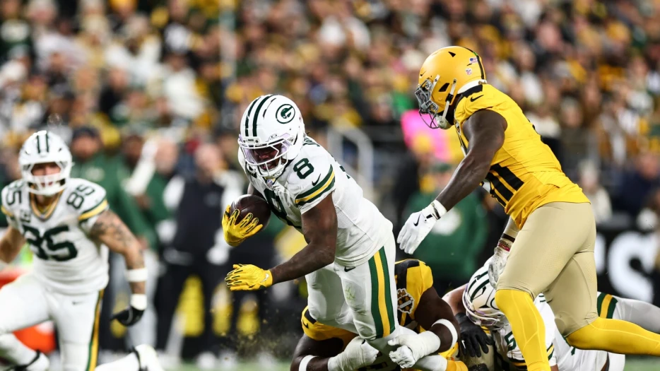 Josh Jacobs 3-yard TD run gives Packers a fourth-quarter lead over Steelers
