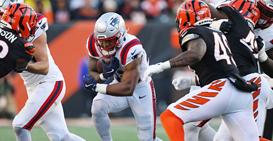 Patriots links 11/26/25: Pats must fix the Red zone dead zone