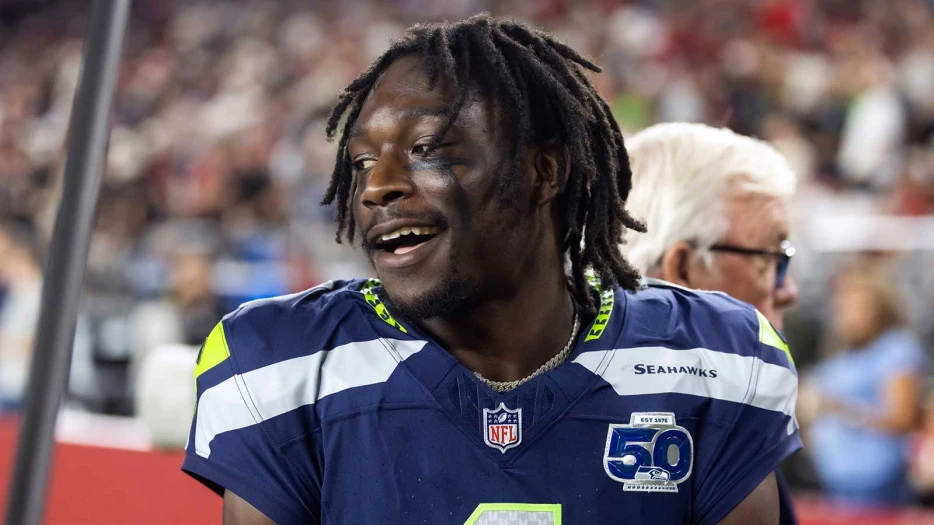 Rams steal ex-Seahawks DB off waivers