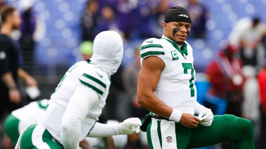 Jets’ Justin Fields is kidding himself with defiant starting QB take