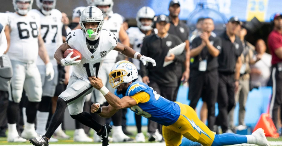 Week 13 NFL Picks: Las Vegas Raiders-Los Angeles Chargers predictions, Silver and Black Pride’s Pick’em competition
