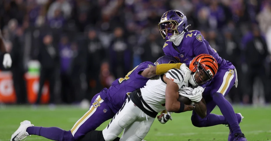 Baltimore Ravens Snap Count Analysis, Week 13: Emery Jones makes debut in blowout loss