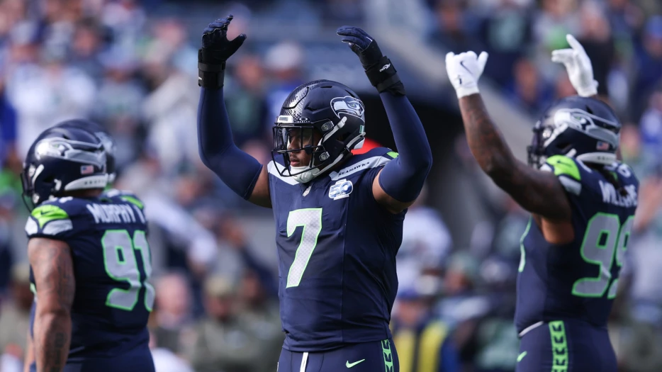Seahawks’ Grey Zabel, Uchenna Nwosu upgraded on injury report for Vikings game