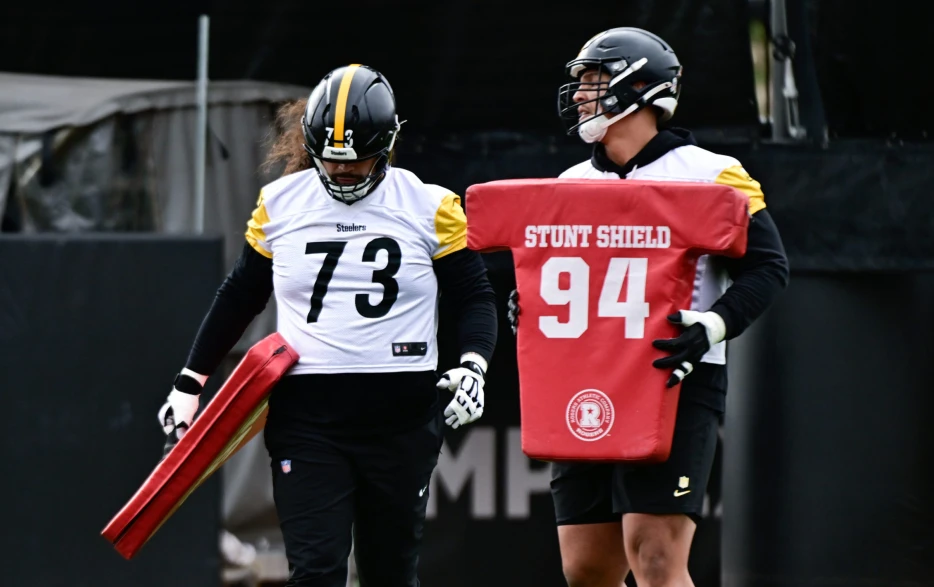 Steelers Make Surprising Move at Left Tackle