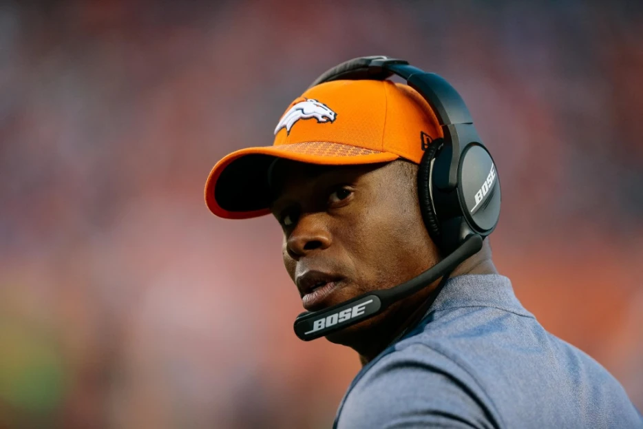 Vance Joseph’s Head Coaching Stock Rising; Broncos DC Discusses Future