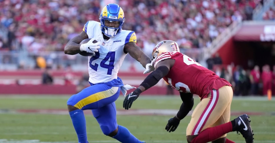 Chargers sign RB Royce Freeman to practice squad