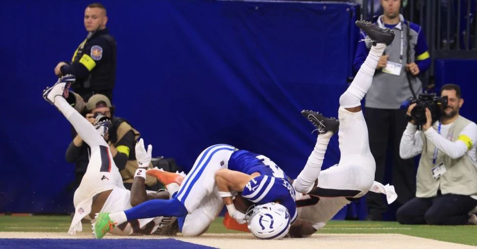 Colts let AFC South lead slip away after critical loss to Texans