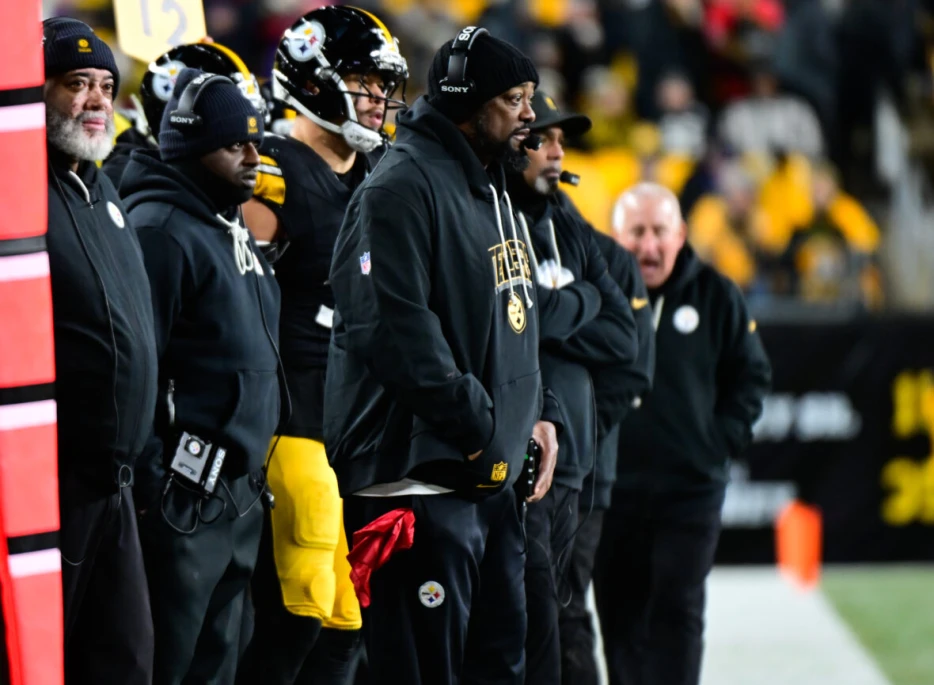 Steelers Players React to Fans Calling for Mike Tomlin’s Firing