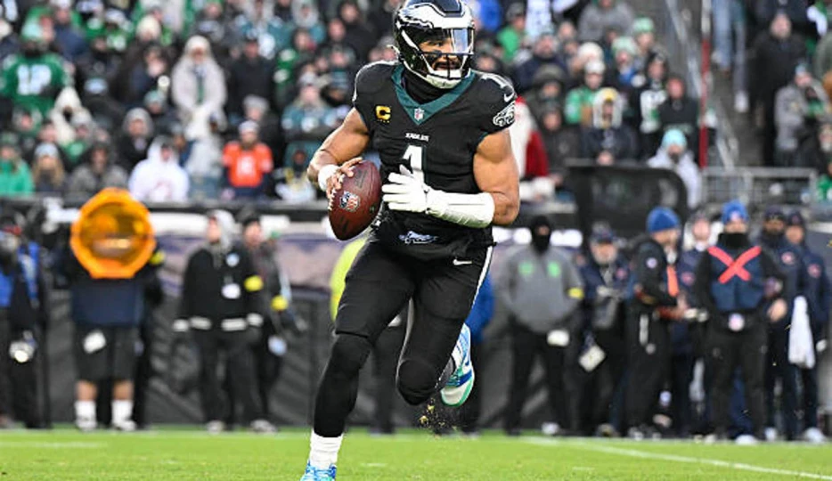 2025 Week 14 QB Fantasy Rankings: Sleepers, Streamers, Busts