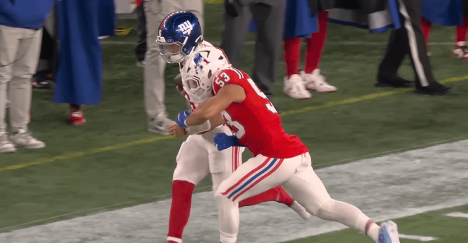 Christian Elliss sends simple message with hard hit on Jaxson Dart