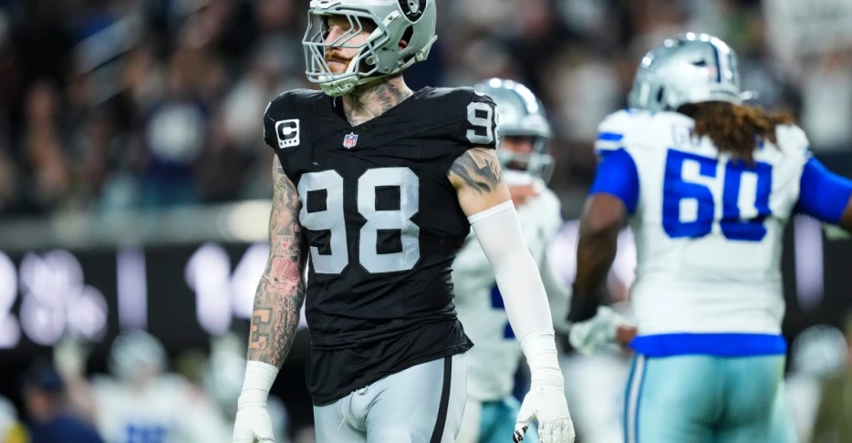 Maxx Crosby continues streak of dominance in loss to Chargers