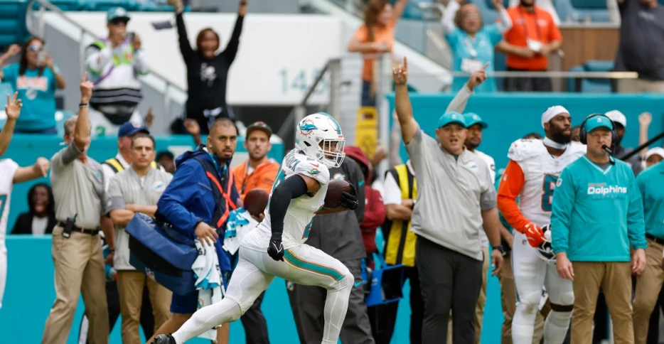 Miami Dolphins’ Most Valuable Player | Week Thirteen | Game Saver