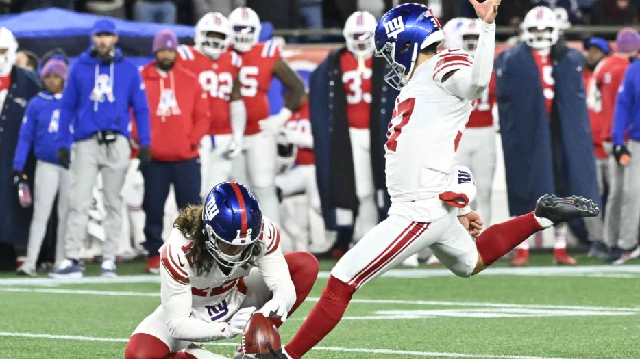 Patriots blow up Giants’ FG blunder with brutal hit