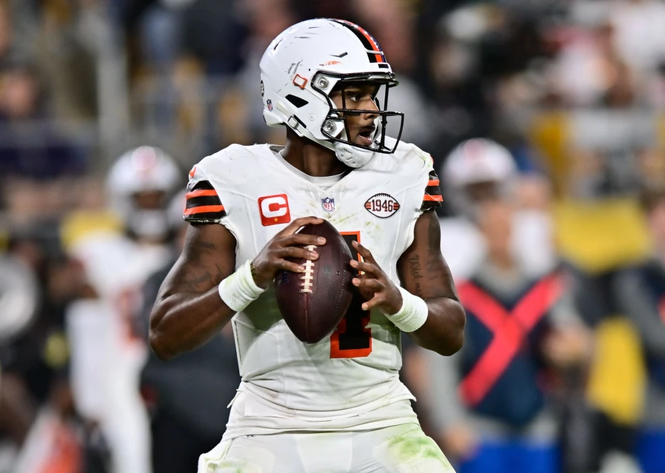 Browns Add Another Quarterback into Mix Ahead of Steelers Matchup