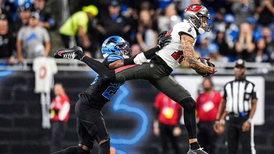 Buccaneers’ Mike Evans back at practice in quicker than expected injury return