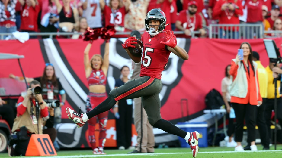 Buccaneers WR Jalen McMillan’s practice window opening after 3 neck vertebrae fractures