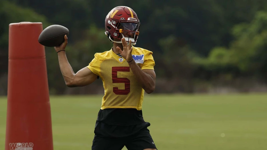 Commanders QB Jayden Daniels upgraded to limited before Vikings showdown