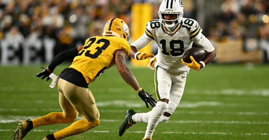 Should the Tennessee Titans sign CB Darius Slay?