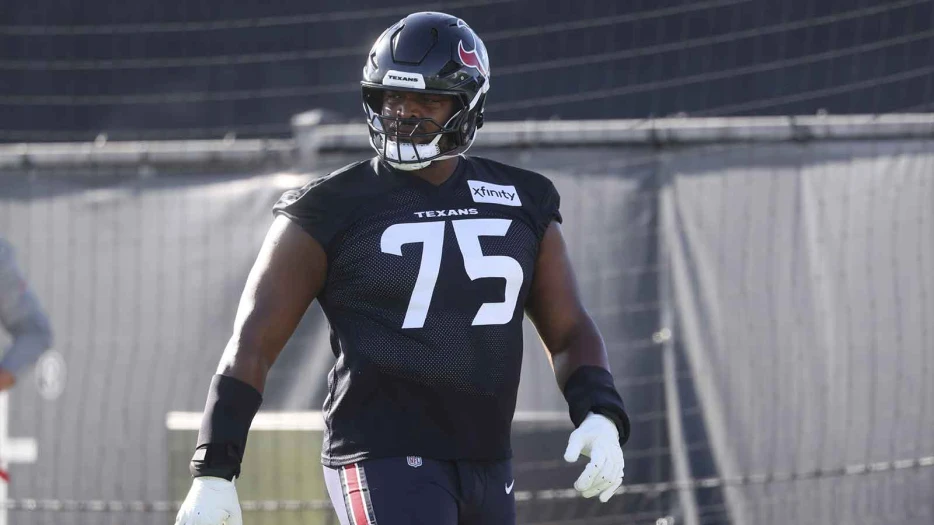 Texans waive veteran guard after Week 9 benching