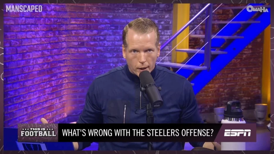 Chris Simms Accuses Aaron Rodgers Of Having ‘Hijacked’ Steelers’ Offense