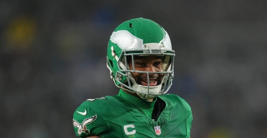 Darius Slay Jr. won’t report to Buffalo Bills, may retire