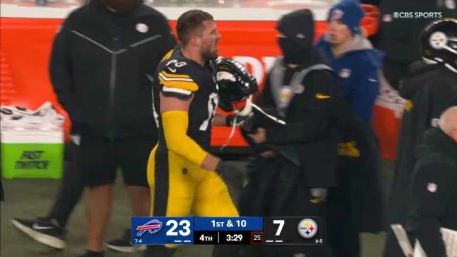 Ed Bouchette Calls Steelers’ Extension For T.J. Watt A Mistake: ‘He’s Playing Like He’s Holding Out’