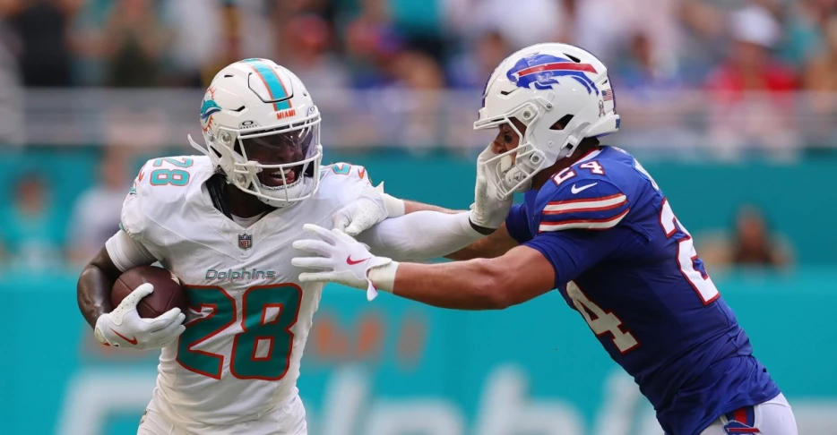 Miami Dolphins RB De’Von Achane Named AFC Offensive Player of the Month for November