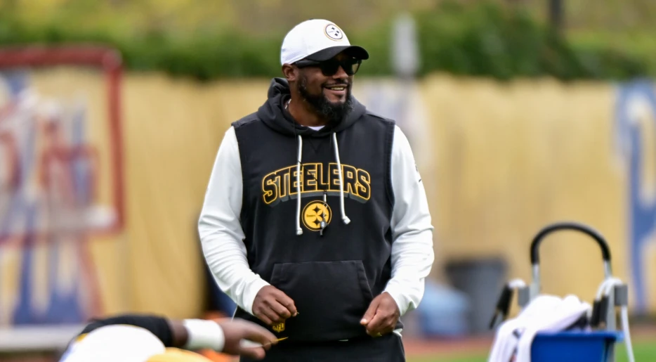 NFL Legend Still Believes Steelers Will Win AFC North: ‘Most Complete Team’
